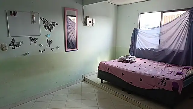 luxandracon23 online show from 02-12-25, 07:13