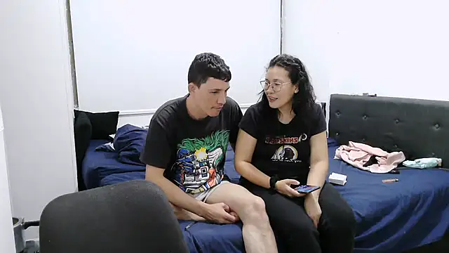 luxandracon23 online show from 09-25-25, 06:17