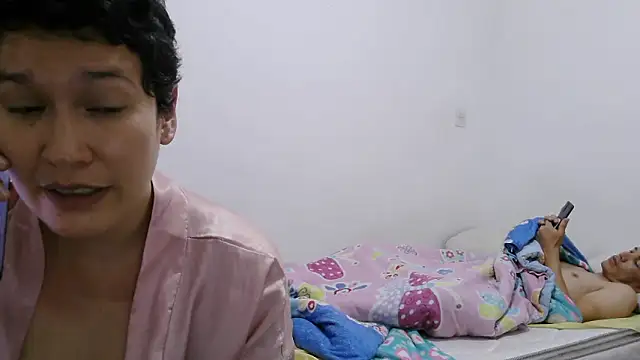 luxandracon23 online show from 02-24-26, 01:20