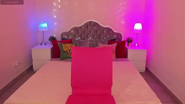 Snapshot of Aria_Blisss chatting on 01-29-25, 11:04 Aria Blisss online show from 01-29-25, 11:04