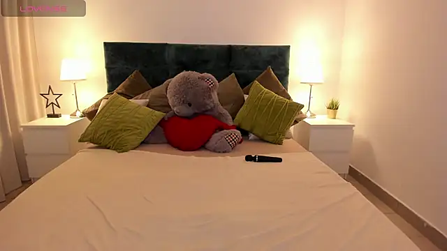 Snapshot of Aria_Blisss chatting on 02-03-25, 12:47 Aria Blisss online show from 02-03-25, 12:47