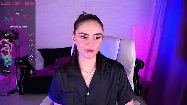 Snapshot of MilashaLovely chatting on 12-30-24, 03:03 MilashaLovely online show from 12-30-24, 03:03