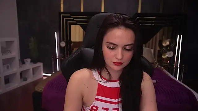 Snapshot of MilashaLovely chatting on 02-20-25, 02:46 MilashaLovely online show from 02-20-25, 02:46