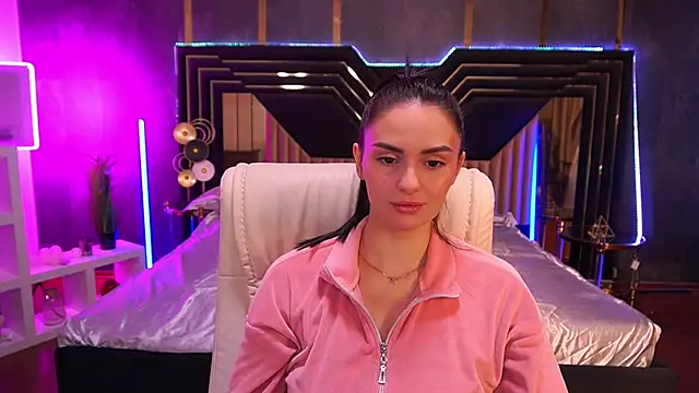 Snapshot of MilashaLovely chatting on 10-21-25, 07:09 MilashaLovely online show from 10-21-25, 07:09