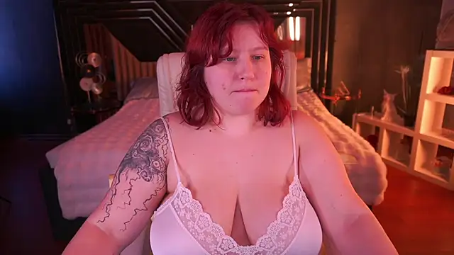 LiliyaMoon online show from 12-16-25, 07:46