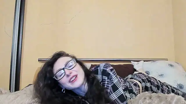 Snapshot of Baby_Jewel chatting on 11-26-25, 12:39 Baby Jewel online show from 11-26-25, 12:39