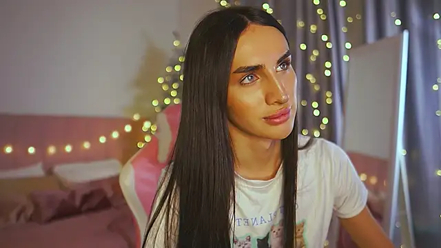 Kim Oberlin  online show from 12-24-24, 04:51