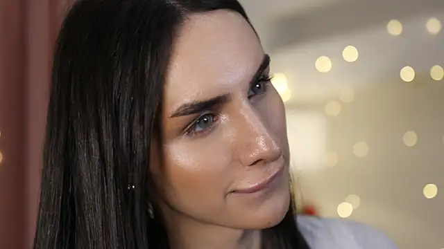 Kim Oberlin  online show from 12-27-24, 02:43