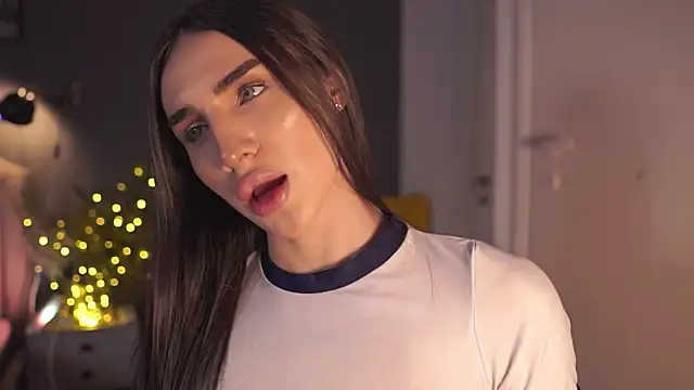 Kim Oberlin  online show from 12-29-24, 05:01