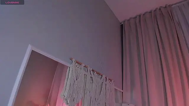 Kim Oberlin  online show from 03-04-25, 09:40