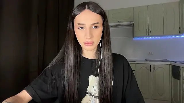 Kim Oberlin  online show from 03-12-26, 05:08