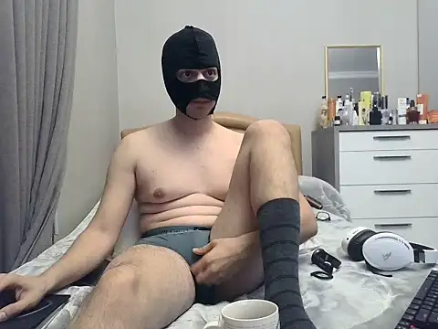 unknownguy 7 online show from 09-13-25, 03:56