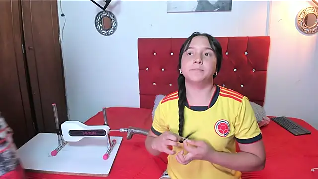 couple lovelyds online show from 03-06-25, 12:30