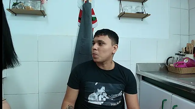 couple lovelyds online show from 01-14-26, 08:36