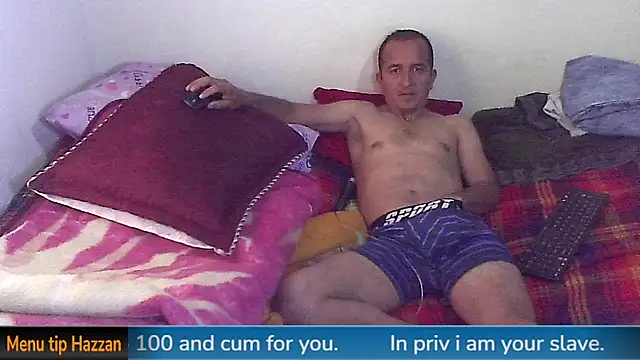 Snapshot of yazforeSolo chatting on 01-12-25, 09:29 yazforeSolo online show from 01-12-25, 09:29