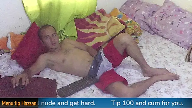 Snapshot of yazforeSolo chatting on 01-13-25, 08:26 yazforeSolo online show from 01-13-25, 08:26