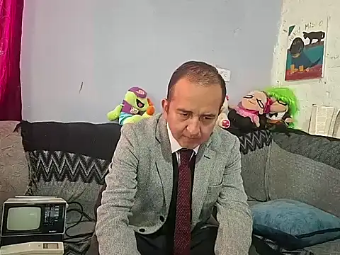 Snapshot of yazforeSolo chatting on 09-12-25, 03:01 yazforeSolo online show from 09-12-25, 03:01