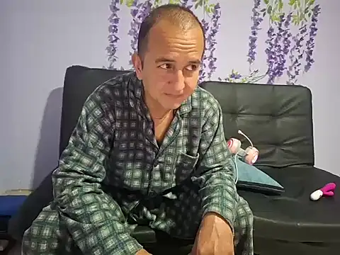 yazforeSolo online show from 11-06-25, 02:40