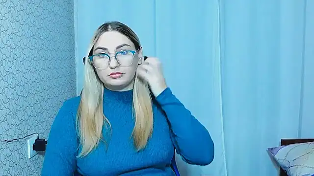 JaneLaJewel online show from 10-26-25, 01:06