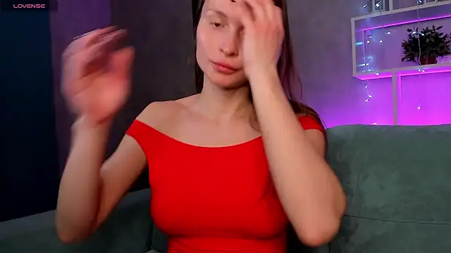 Snapshot of Beatrice_Brice chatting on 03-08-25, 01:06 Beatrice Brice online show from 03-08-25, 01:06