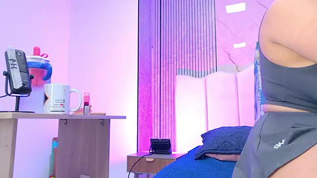 Sofia martiin online show from 02-23-26, 03:04