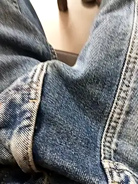 Snapshot of BrownPrez chatting on 12-05-24, 09:39 BrownPrez online show from 12-05-24, 09:39