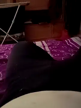 Snapshot of ich411983 chatting on 10-19-25, 07:47 ich411983 online show from 10-19-25, 07:47