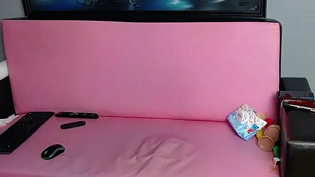 Snapshot of brunettedaisy chatting on 03-08-25, 06:10 brunettedaisy online show from 03-08-25, 06:10