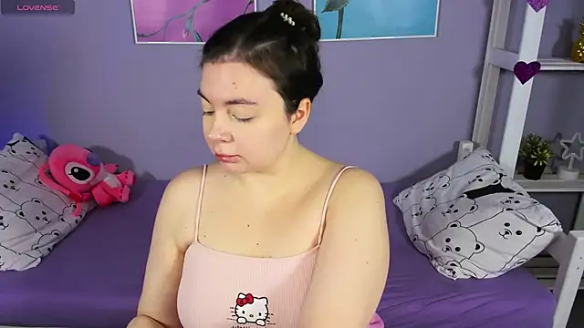 Snapshot of AlisaAnsom chatting on 12-03-24, 08:05 AlisaAnsom online show from 12-03-24, 08:05