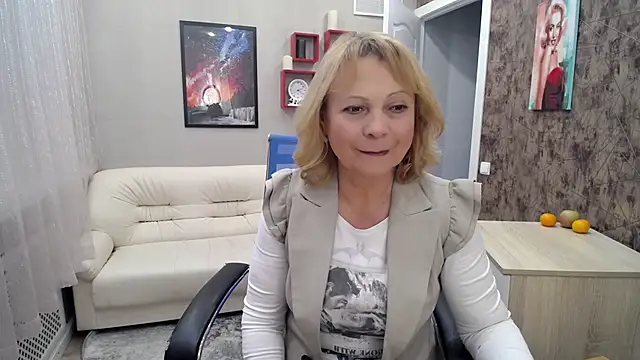 Milla Cutie18 online show from 02-05-25, 08:32