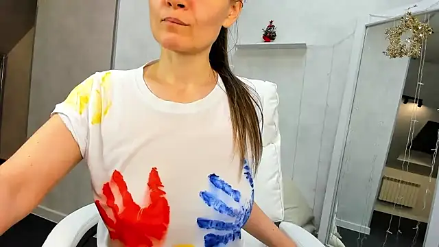 Snapshot of Lillian_White chatting on 01-09-25, 11:03 Lillian White online show from 01-09-25, 11:03