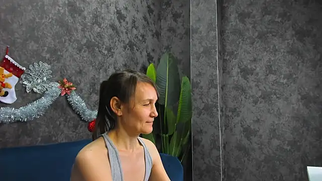 Snapshot of Lillian_White chatting on 01-16-25, 11:15 Lillian White online show from 01-16-25, 11:15