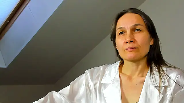 Snapshot of Lillian_White chatting on 02-01-25, 10:26 Lillian White online show from 02-01-25, 10:26