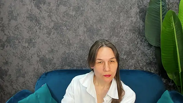 Snapshot of Lillian_White chatting on 03-21-25, 09:01 Lillian White online show from 03-21-25, 09:01