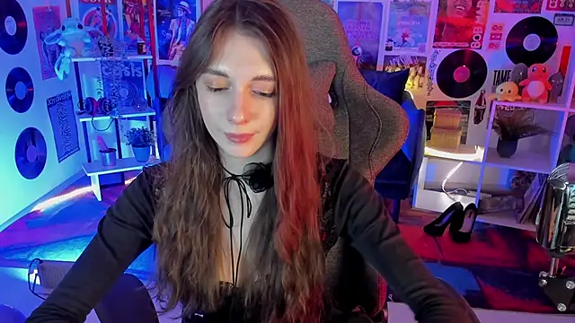 AveAngela online show from 12-14-24, 09:35