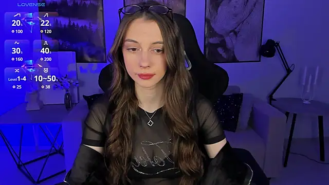 AveAngela online show from 03-20-25, 05:58