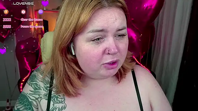 ZaraReignn online show from 02-15-25, 03:31