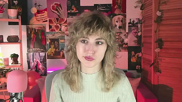 LuxRayi online show from 01-08-25, 11:54