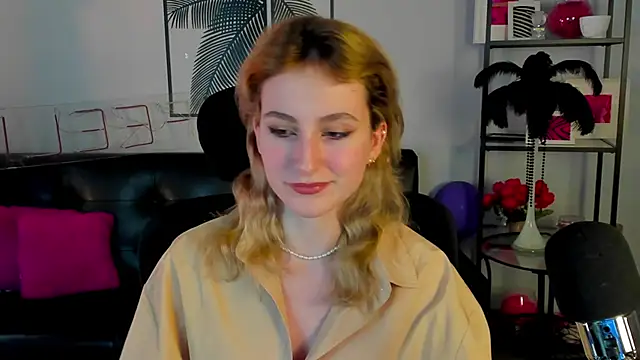 LuxRayi online show from 01-25-25, 09:35