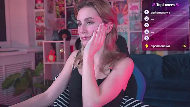 LuxRayi online show from 02-20-25, 12:08