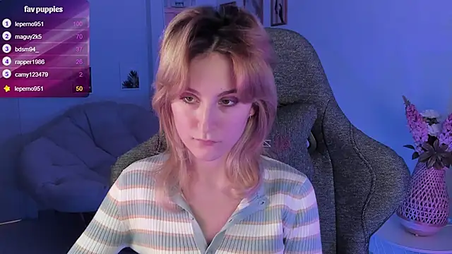 LuxRayi online show from 02-25-25, 09:02