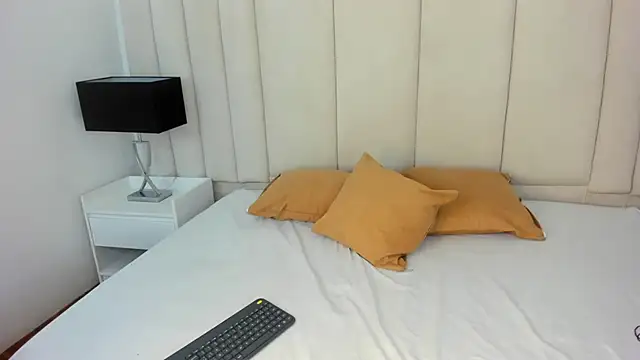 NataGarcia online show from 04-17-26, 04:43