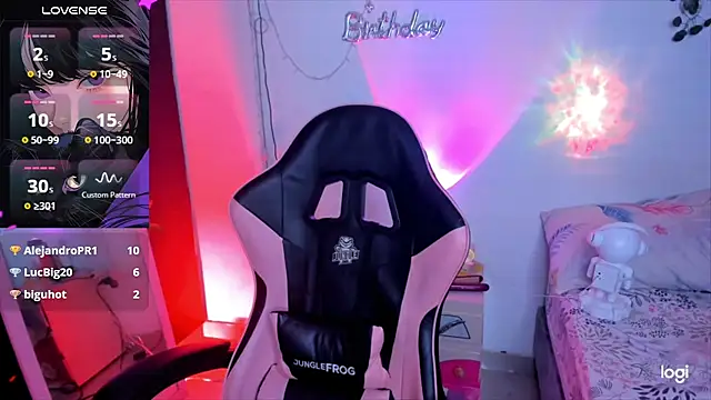 Snapshot of Kaoriyoshii chatting on 03-14-25, 07:37 Kaoriyoshii online show from 03-14-25, 07:37