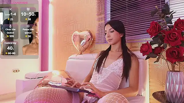 Bella19  online show from 02-17-25, 08:04