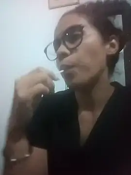 Snapshot of 02julieta chatting on 12-18-24, 02:42 02julieta online show from 12-18-24, 02:42