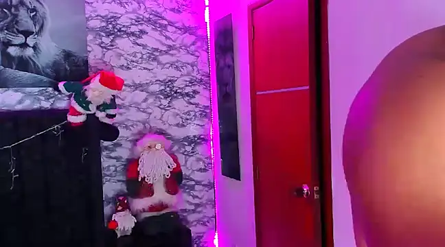 Snapshot of Owen_Muzcle chatting on 12-13-24, 01:04 Owen Muzcle online show from 12-13-24, 01:04