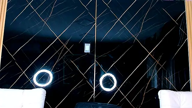 Snapshot of Owen_Muzcle chatting on 09-20-25, 01:34 Owen Muzcle online show from 09-20-25, 01:34