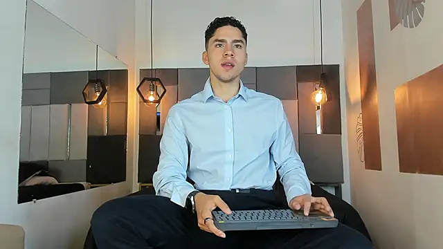 LiamNovak online show from 02-16-26, 12:34