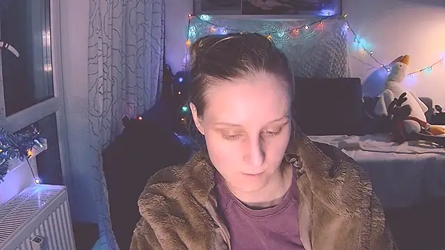 KatiKate online show from 12-18-24, 03:00