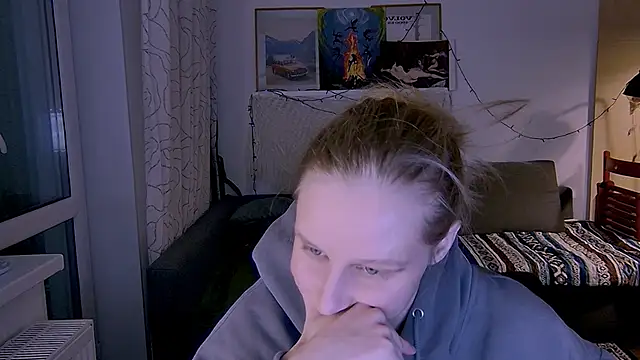 KatiKate online show from 02-06-25, 06:24